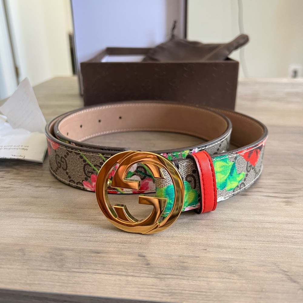 Gucci belt